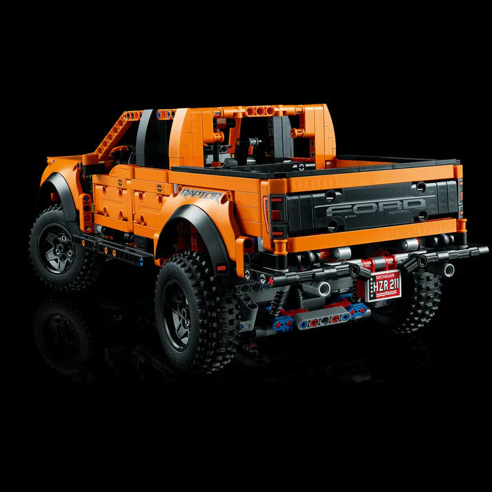 Ford F-150 Raptor (1379 pieces)