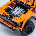 Ford F-150 Raptor (1379 pieces)