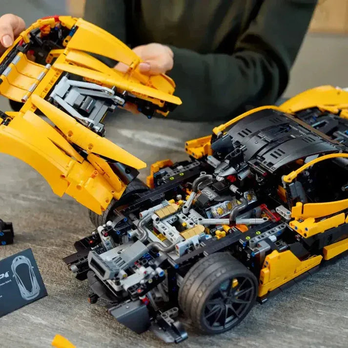 McLaren P1 (3893 pieces)