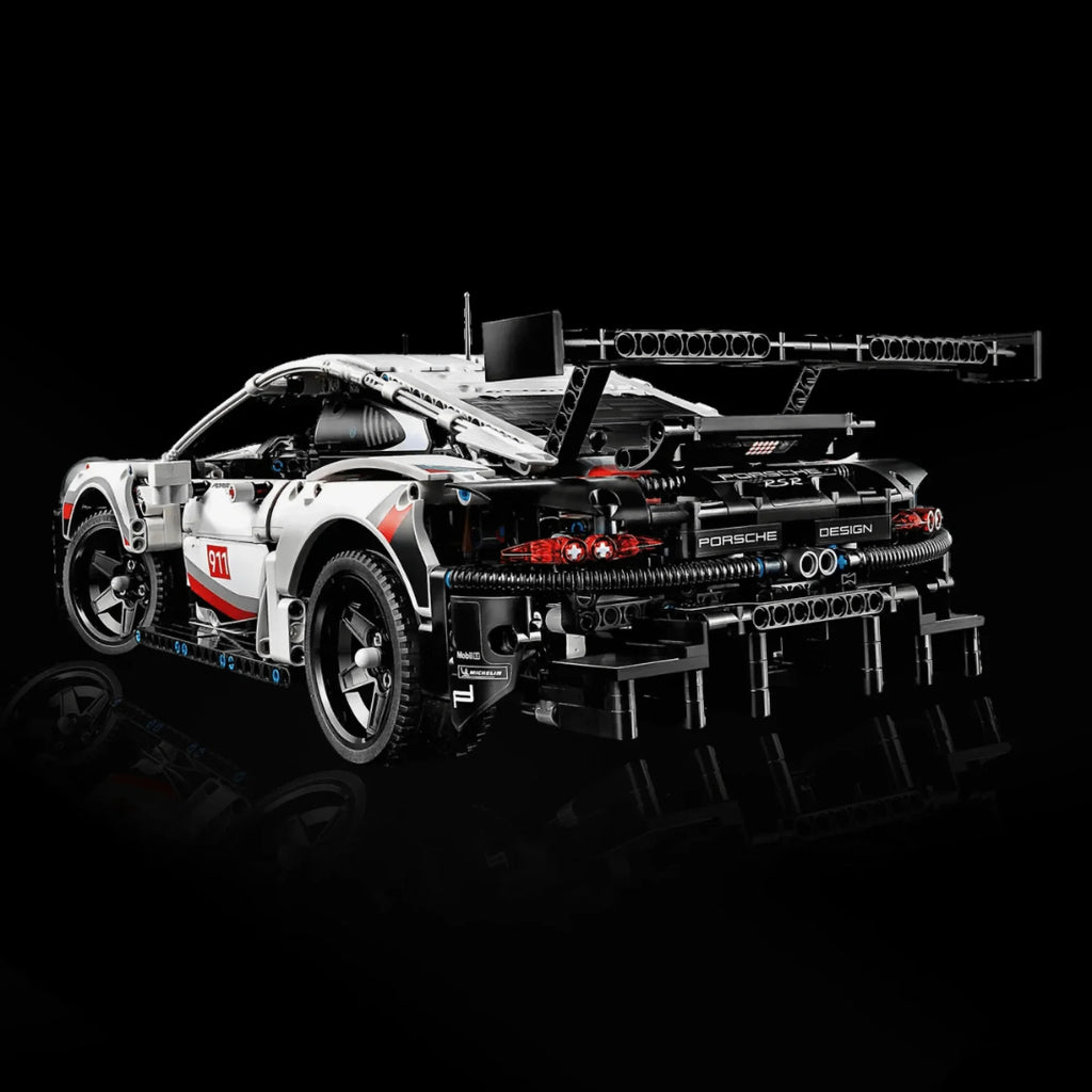 Porsche 911 RSR (1580 pieces)